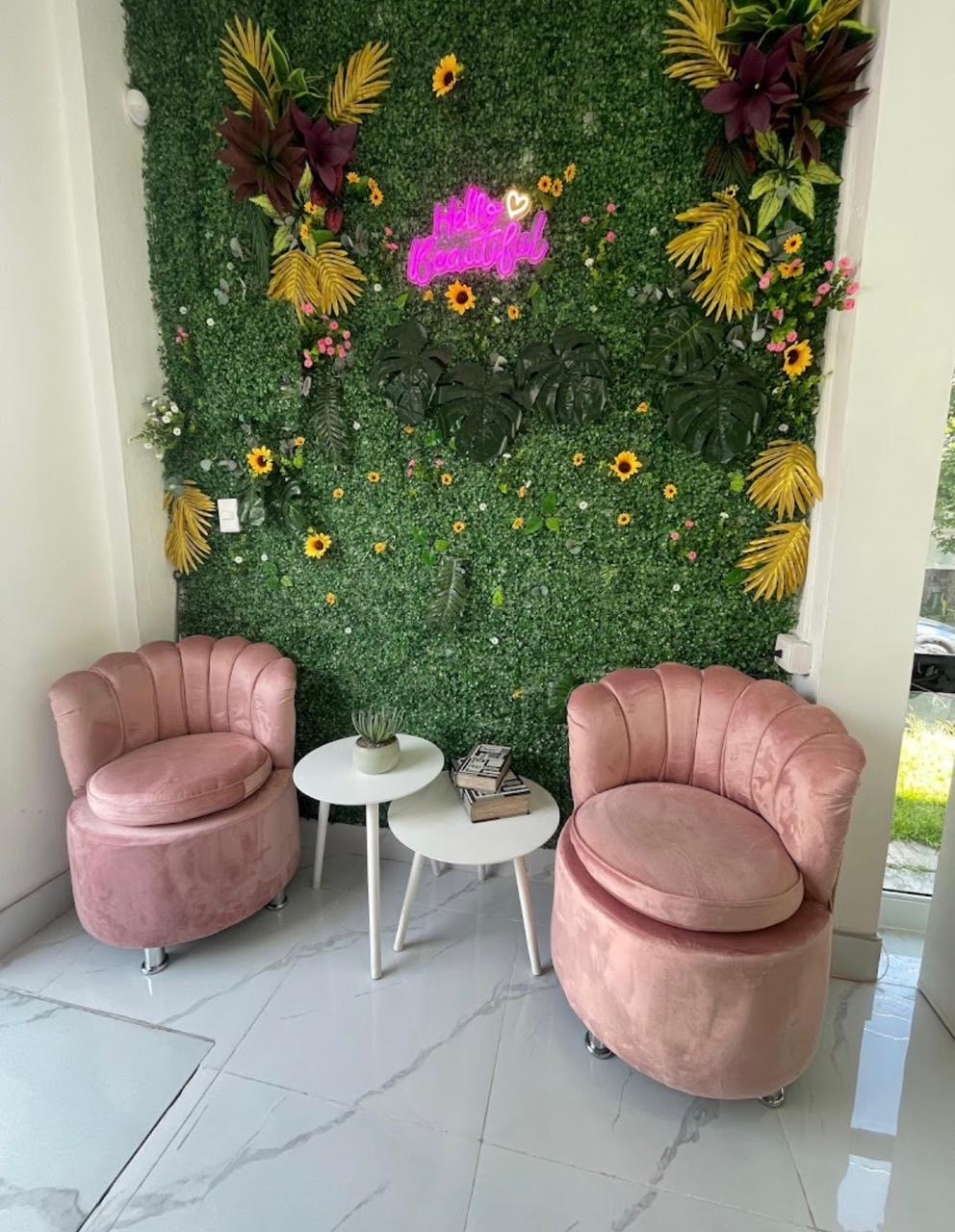 Manicure profesional con atención cercana